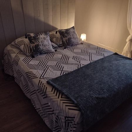 Gite Cocooning Avec Piscine Bouge-Chambalud Zewnętrze zdjęcie